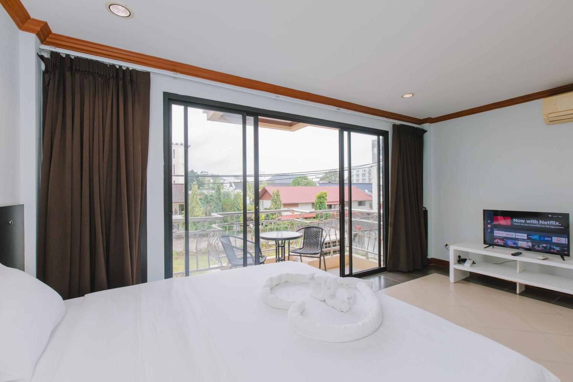 Sunstar Palace Patong Exterior foto