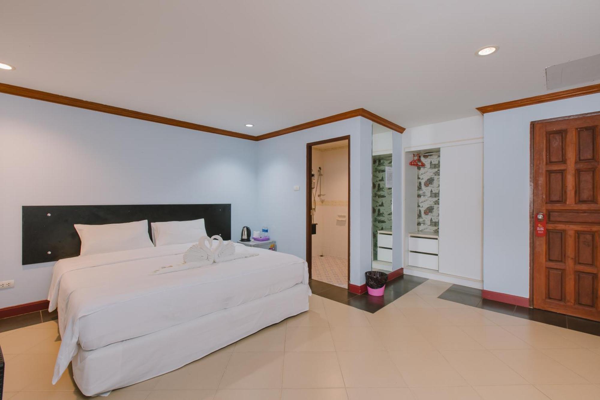 Sunstar Palace Patong Exterior foto